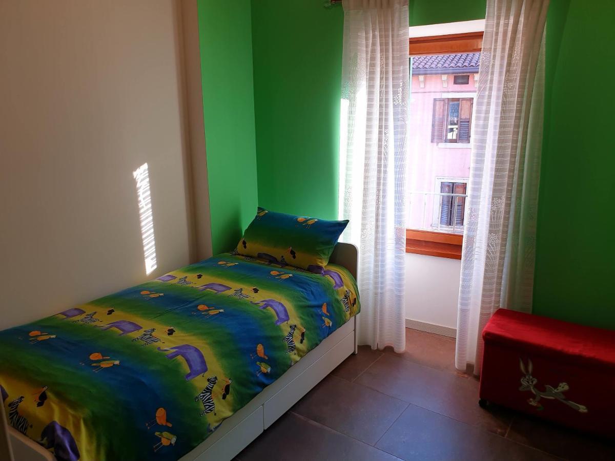 ורונה Dimora Rosso San Zeno - Wifi Veloce E Adatto Per Famiglie מראה חיצוני תמונה